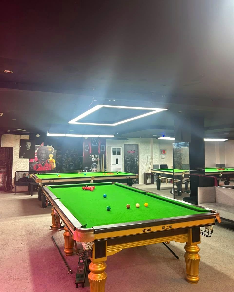 Table de billard Star, The Black Rose Marrakech